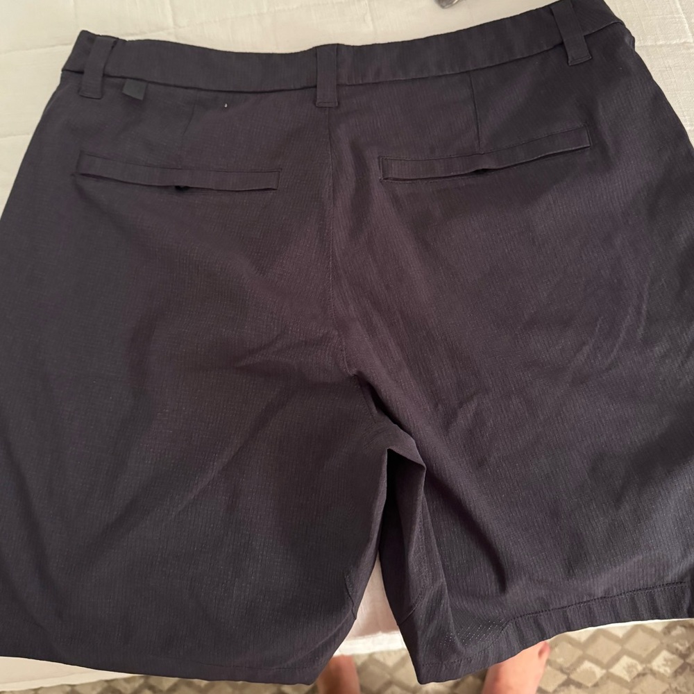 Commission classic fit short 7 inch